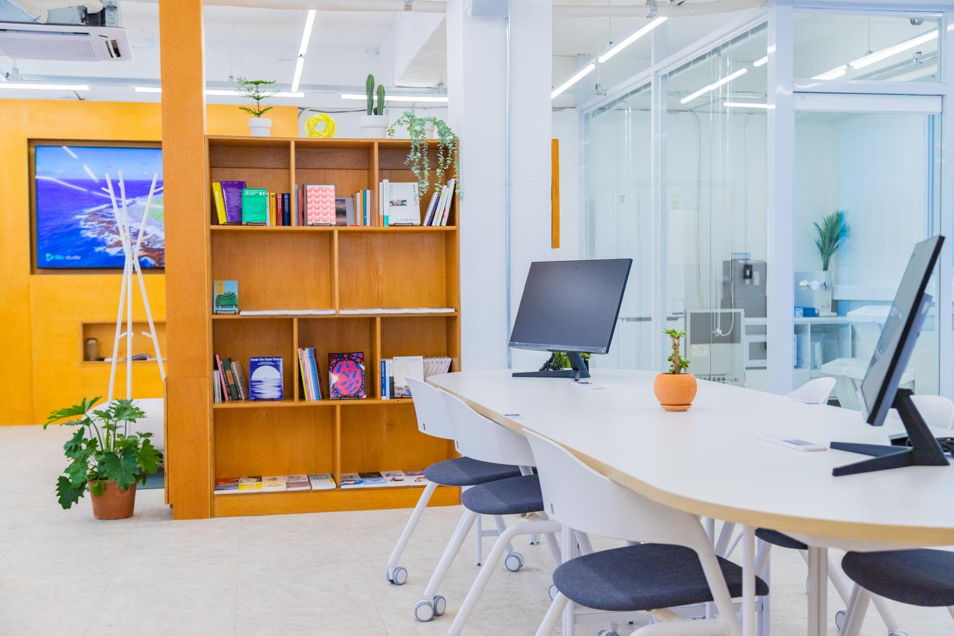 파도살롱 교동점 : 로컬 라이프스타일 코워킹 스페이스 - 5